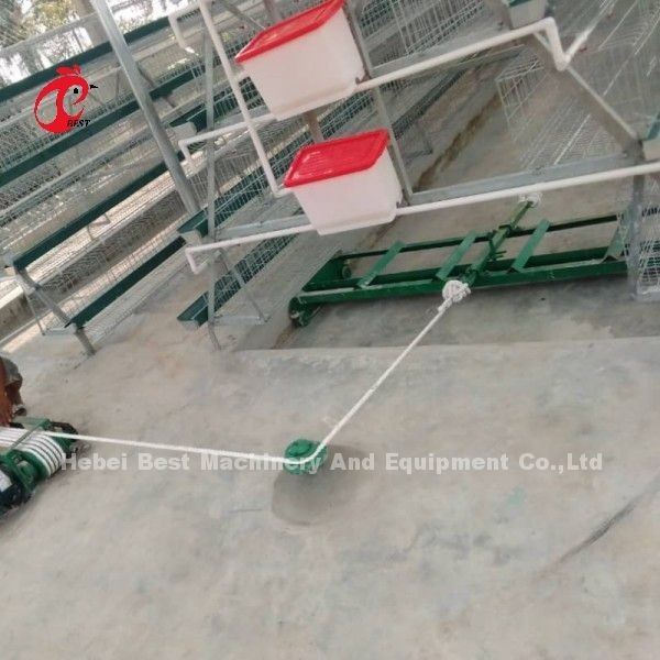 Drijfmachine met 2 of 3 schrapers voor automatisch mestreinigingssysteem Doris Shi